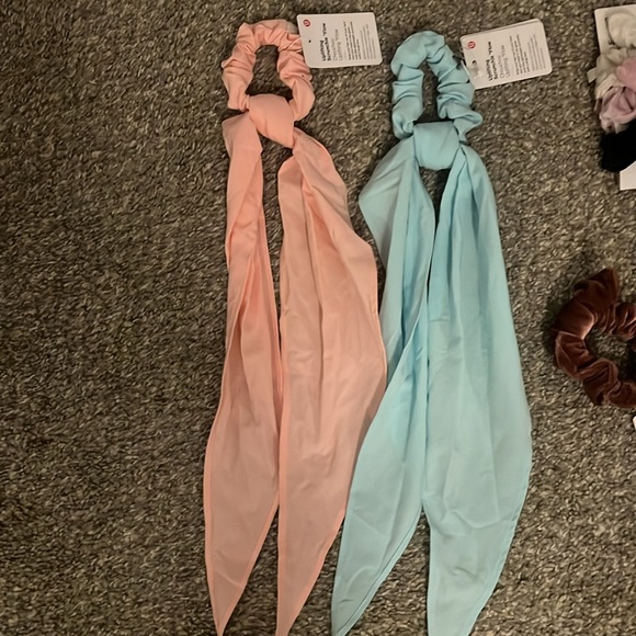 Lululemon hair tie bundle